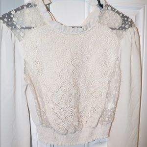 Crop top with long sleeves